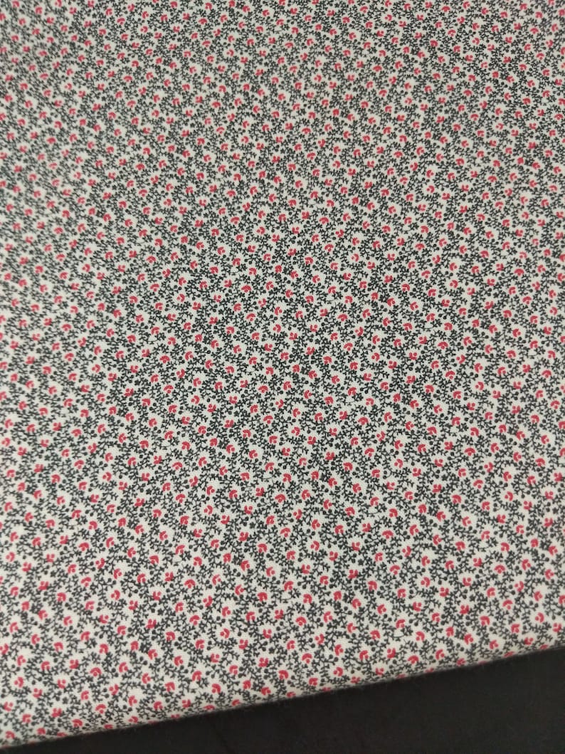 Vintage Quilt Cotton Fabric Small Print 2 Yards Sewing Material