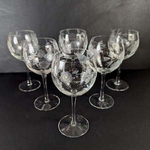 6 Vintage Delicate Crystal Wine Goblets Cut Flowers Designs Round Bowl 6 Oz