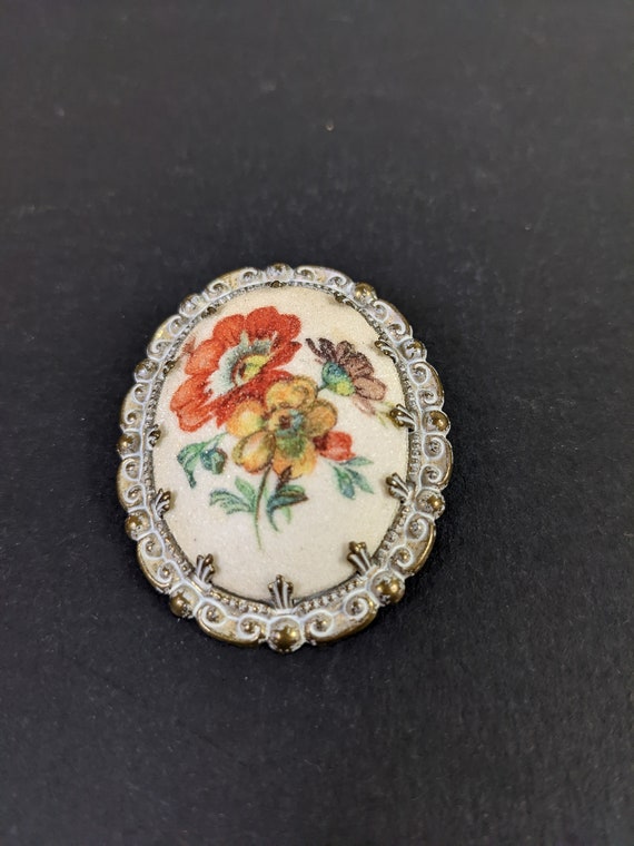 Oval Floral Bouquet Brooch - Framed Picture Pin -… - image 3