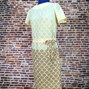 Yellow 60&#39;s Shift Dress - Short Sleeve Scale Print - Size M L