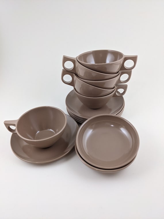 Vintage Melmac Brand Melamine Dish Set - Brown Melmac - Mugs