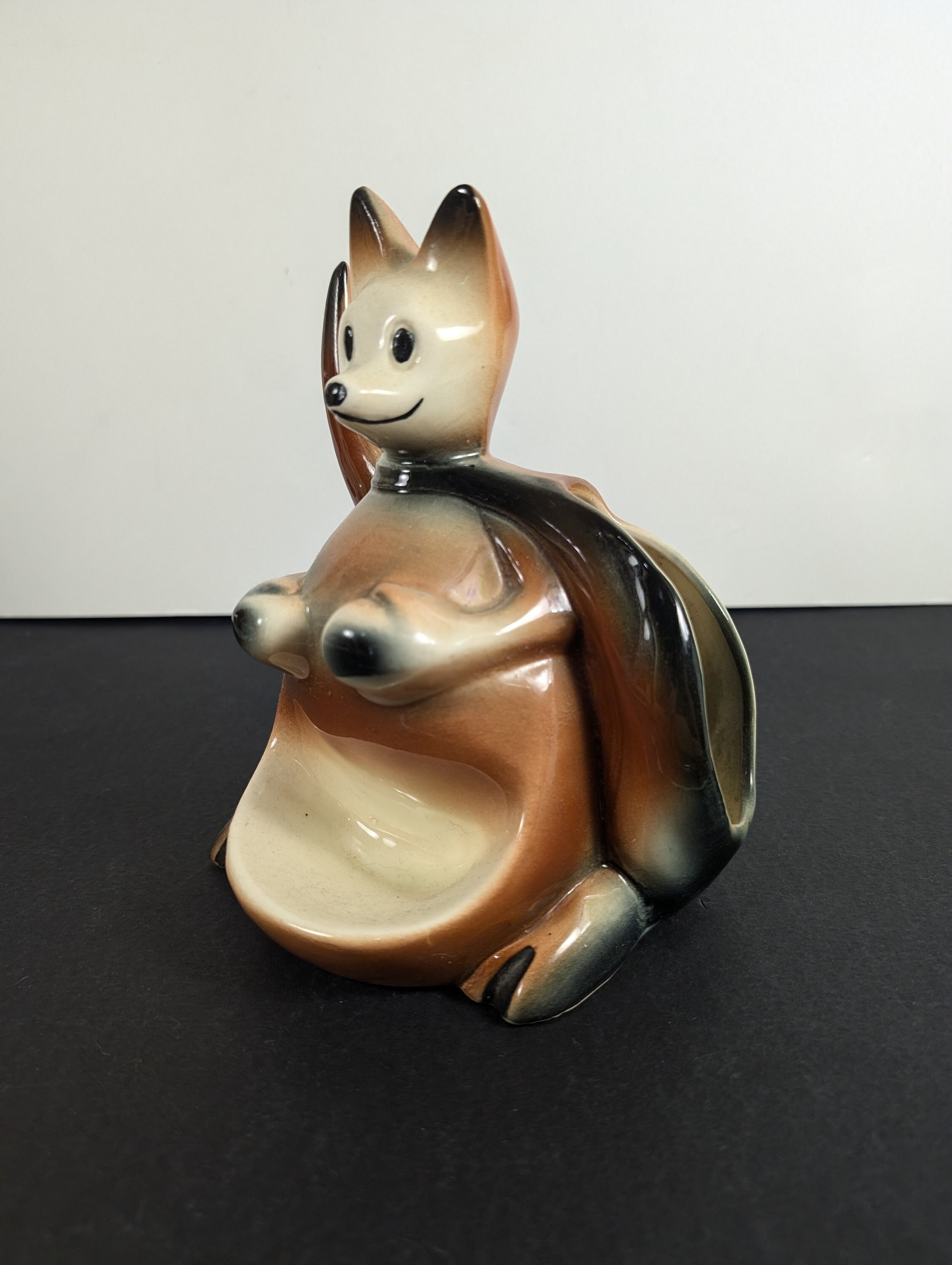 Solid Brass Horse Ashtray (CAT) C47 Solid Brass Horse Ashtray (CAT) C47