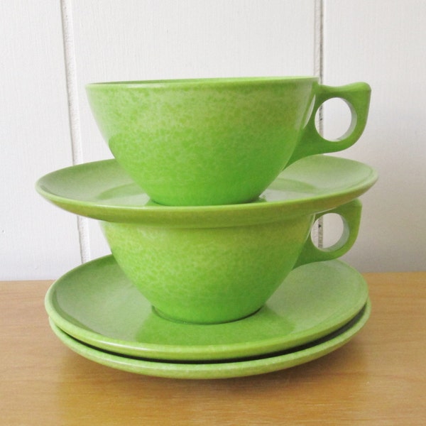 vintage Colorflyte lime green melmac cups and saucers