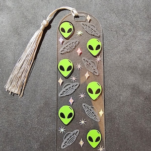 Alien Bookmark