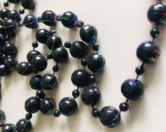 Vintage necklace - iridescent black self strung plastic beads - Costume Jewelry