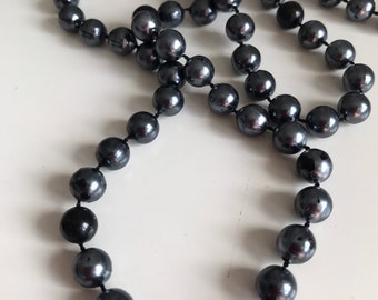 Vintage necklace - metallic grey self strung plastic beads - Costume Jewelry