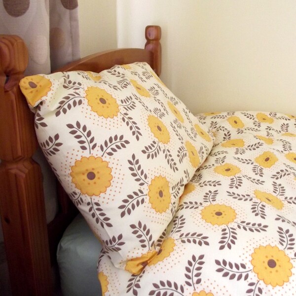 Vintage Single Pillowcase - Yellow Flowers with Brown Leaves