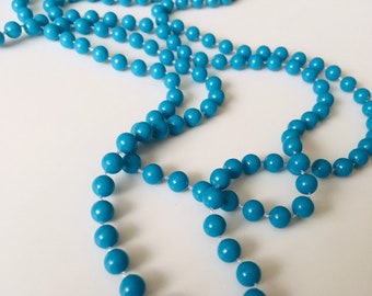 Vintage necklace - bright turquoise blue self strung plastic beads - Costume Jewelry