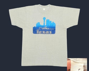 Vintage 1985 Dallas Texas Skyline Graphic T-Shirt Single Stitch Mens Small 80s
