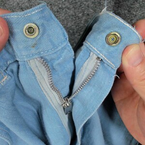 Jean Wrangler bleu cloche des années 1960 | Denim Curvy Fit taille haute bleu bébé | Taille 2 Sablier taille 26 Petite image 18