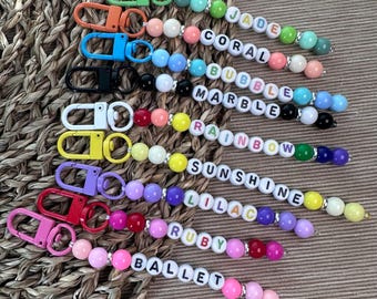 Porte-clés personnalisé avec prénom en perles : sac à dos pour enfant, breloque pour clé de sac, cadeau personnalisé pour enfant