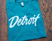 Vintage "Detroit" Silkscreened T-Shirt (Sizes: XS,S,M,L,XL,2XL)