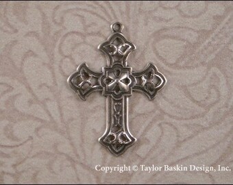 502 AS - 6 pcs. | Antiqued Sterling Silver Plated Victorian Filigree Cross