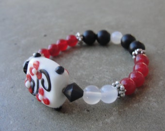 Red White Black Beaded Bracelet. Handmade Lampwork Flower Focal Bead. Delta Sigma Theta Sorority Gift Stretch Bracelet. 8mm Bracelet.