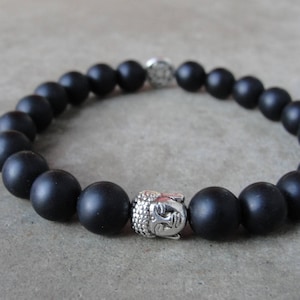 Matte Black Jade Beaded Bracelet. Buddha Zen Bracelet. Mens Jewelry. Simple Minimal. Yoga Jewelry. SydneyAustinDesigns. Bild 1