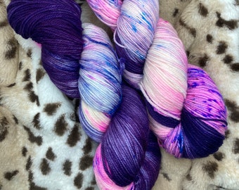 Deanna Troi Star Trek Hand Dyed Yarn: Purple Speckled Superwash Fingering Yarn