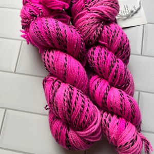 Hand Dyed Yarn |  Sock Yarn | Zebra Yarn | Superwash Yarn | Pink Punk | Fingering weight yarn | Merino Wool Yarn