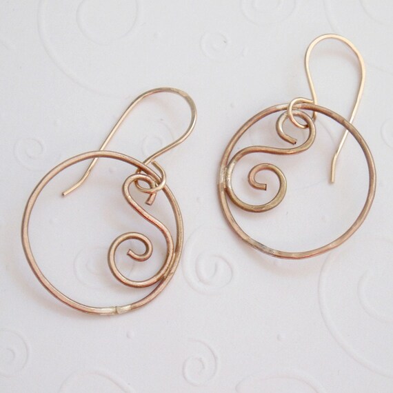 ピアス Swirl Hoop Earrings #7212 Swirl Medium Hoop Earrings in Sterling Silver | Jewellery by