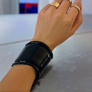 Large manchette jonc en or brillant, bracelet tendance, gros bracelet jonc en or, bracelet manchette en os argenté, gros bracelet manchette Peretti, jonc pour femme Black