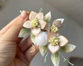 Floral Elegance: Exquisite Blossom Hairpin, The Perfect Gift of Grace