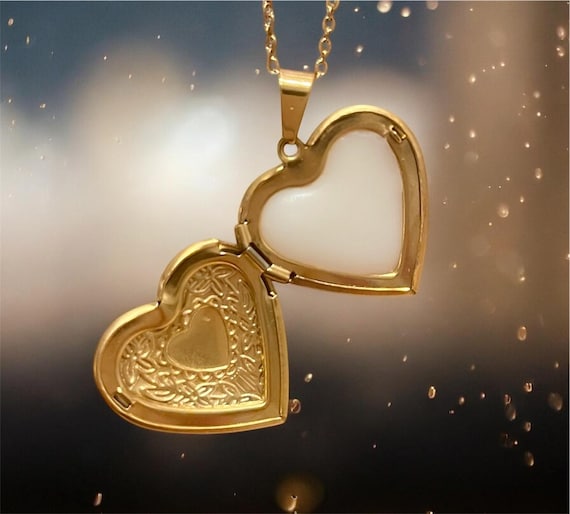 Gold Heart Locket with Rosebud Solid Perfumw
