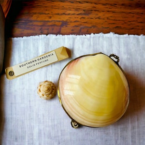 Southern Gardenia Solid Perfume Seashell gift set image 1