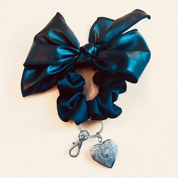 Bow Scrunchie Keyring - Wristlet Keychain With Heart Locket - Hair Tie Keyring