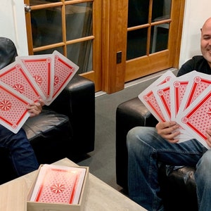 Jeu de cartes géant géant 15 x 11 pour enfants et adultes Cadeaux ou bâillons, poker, pêcher, guerre, solitaire ou tours de magie lors de fêtes, soirées casino