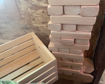 Riesiges Tumble Tower-Spiel aus Holz mit Kiste und 45 Blöcken, jeweils ca. 19,1 x 6,9 x 4,3 cm groß, für drinnen und draußen, Hof- und Rasenspaß, Jumbo-Hochzeit