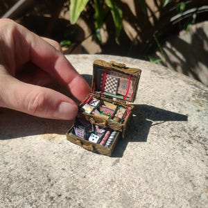 1:12 Cardboard Games Box - digital download for Cricut Joy+