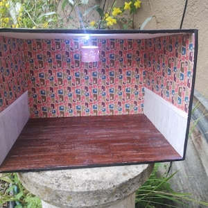Caja de cartón para habitación a escala 1:12: instrucciones y patrón de descarga digital