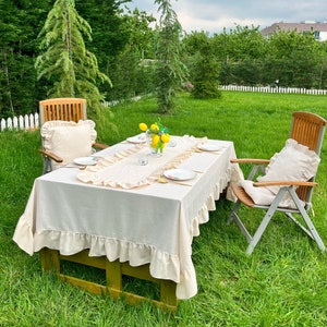 Linen Ruffled Tablecloth, Square Tablecloth, Rectangular Rustic Linen Table Cloth with Ruffles, Tablecloth for Wedding