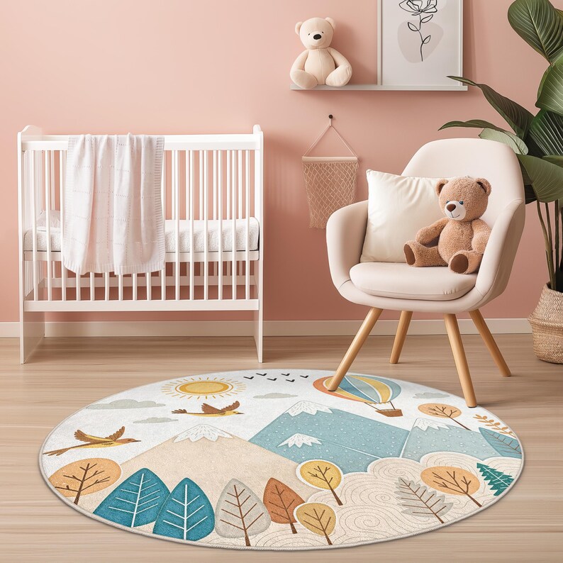 Eye-catching mountain adventure design in calming colors, made for active kids' rooms and easy to care for with machine washability