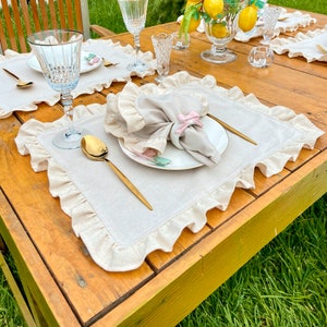 Ruffled Linen Placemats, Table Placemats with Ruffle, Rustic Dining Placemat Set for Thanksgiving, Linen Place Mats Set of 4-6-8-12