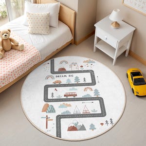 Tapis rond Adventure Road Trip - Scenic Highway pour enfants - Tapis de jeu pour balade en voiture - Déco bohème de chambre d'enfant - Tapis antidérapant lavable