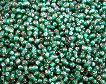 Antique Forest Green Italian Glass Seed Beads - 2.1mm - Silver Lined - Festive Green Venetian Glass Beads for Jewelry Making - CV107