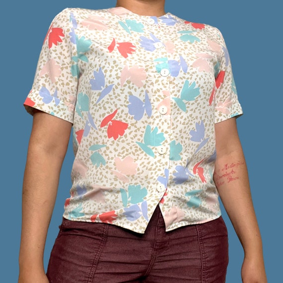 Leslie Fay white spring blouse - image 1