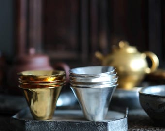 Handcrafted Porcelain Teacup: Gold or Silver Glaze, Lightweight
