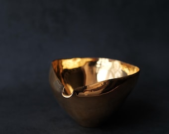 Handcrafted Porcelain Tea Justice Cup: Gold Glaze, Lightweight