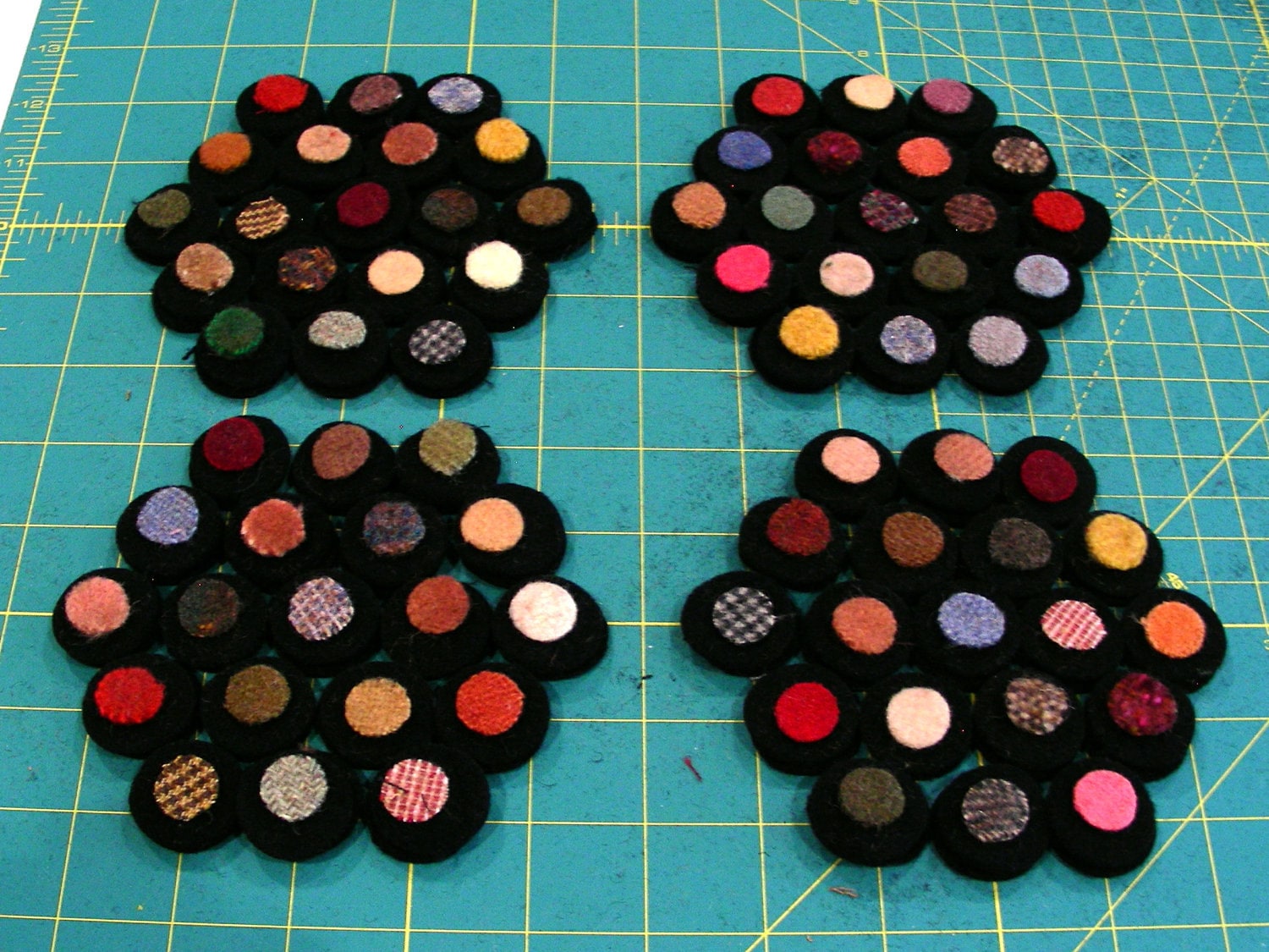 Penny Rug Coaster Pattern Penny Mug Rug KIT - 4 Coasters - Hit or Miss Colour Collection - Etsy