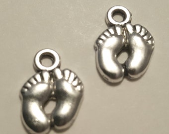 Baby Feet Charms - 10 pcs. - Foot Prints - Feet Charms - Baby Charms - Silver Baby Feet - Baby Shower Charms - Barefoot Charms