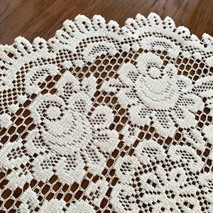 Individual Vintage Doily, Heavy Lace with Flowers, 19 Diameter image 6