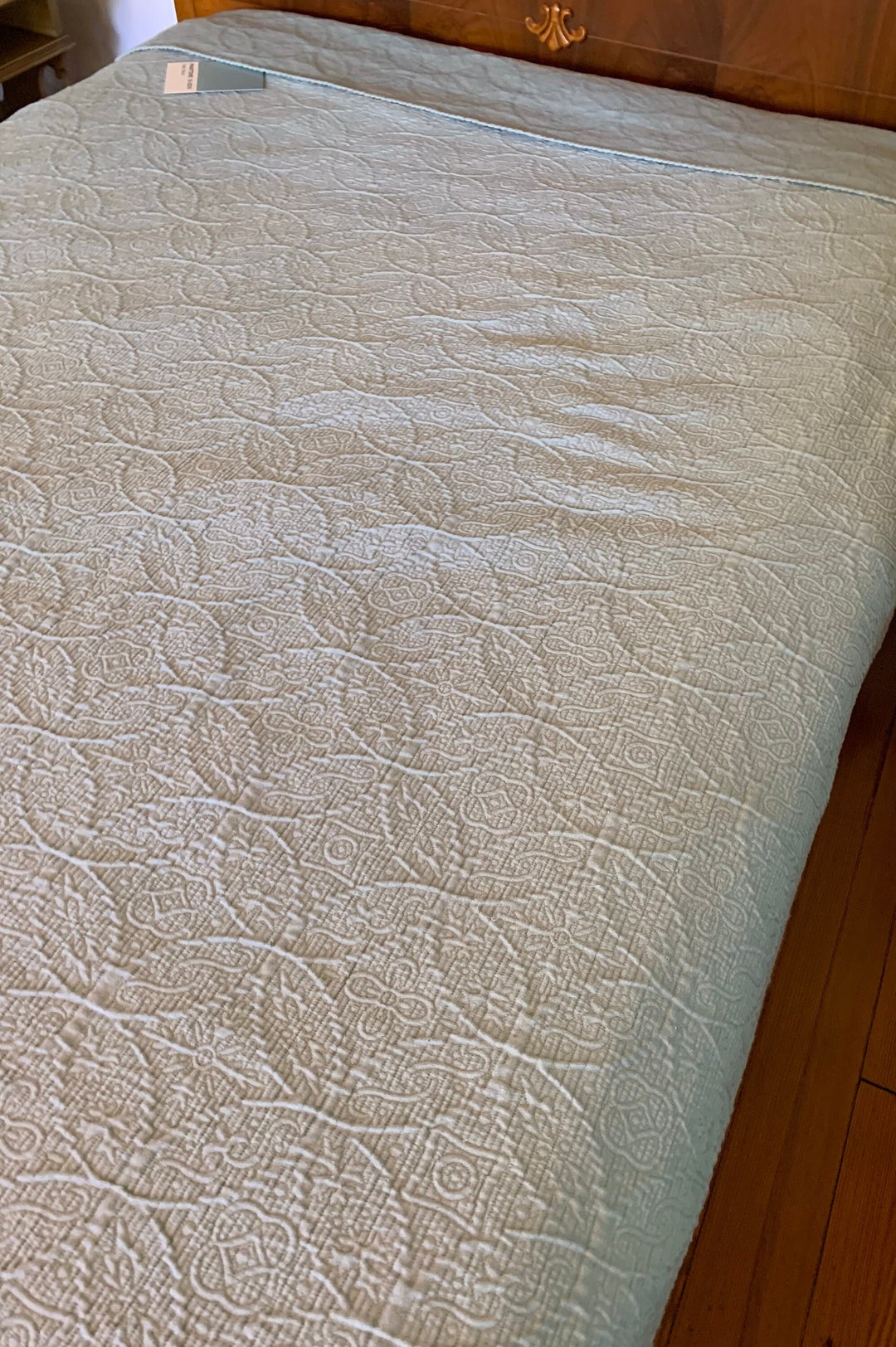 Vintage Pale Blue Matelasse' Bedspread, Full Sized, 86 X 93, Excellent