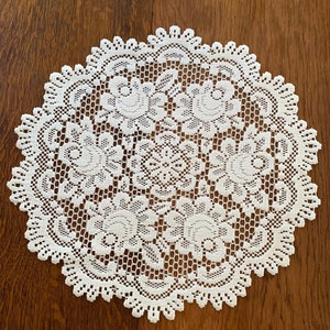 Individual Vintage Doily, Heavy Lace with Flowers, 19 Diameter image 3