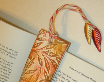 Bookmarks Book Club / Embossed Mat Board /  10 Fall Autumn Inked Leaves / Beads / Teacher Student Gifts / Retail appreciation insert