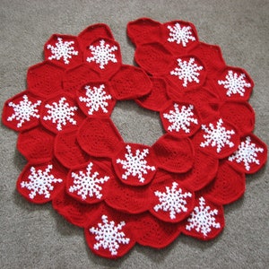Snowflake Christmas Tree Skirt Crochet Pattern With Tutorials- Digital Download