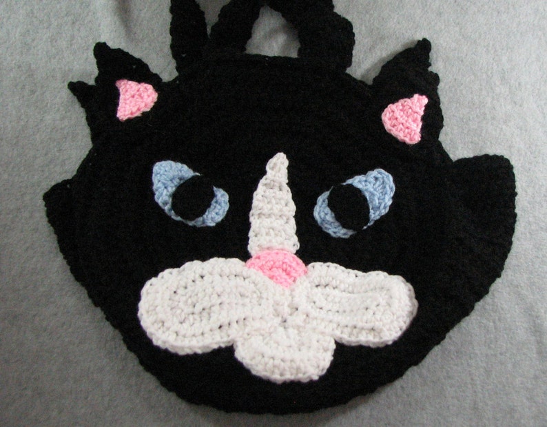 Black Cat Round Tote Crochet Pattern Digital Download image 1