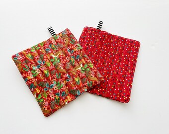 Red jungle hot pads