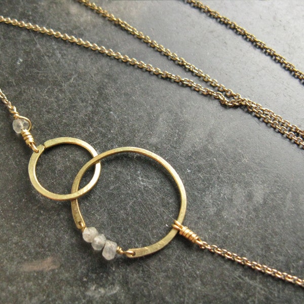 Labradorite minimalist dainty necklace, delicate layering necklace, interlock simple necklace, lariat  circles + gemstone