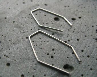 Edgy geometric earrings silver Handmade minimalist earrings Small polygon thread through earrings